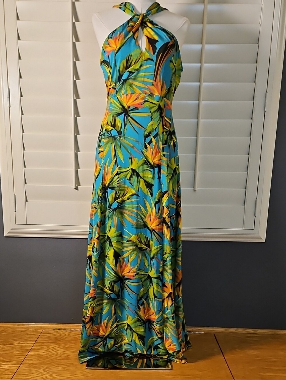 NWT INC TROPICAL GARDEN HALTER MAXI DRESS
